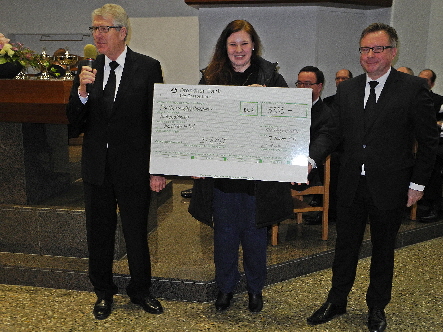 20160110 Scheckübergabe-01-k